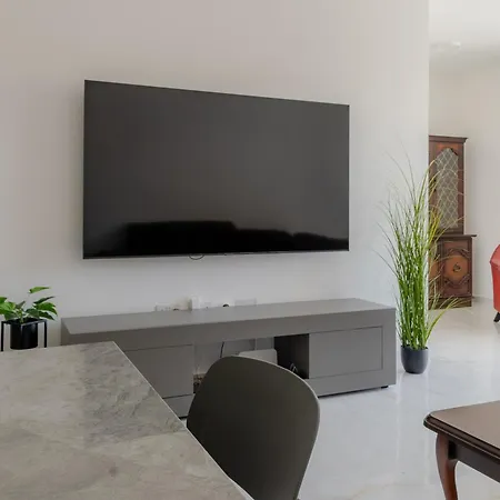 Three Bedroom Qormi Santa Vennera