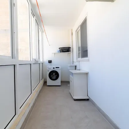 Three Bedroom Qormi Apartmán Santa Vennera